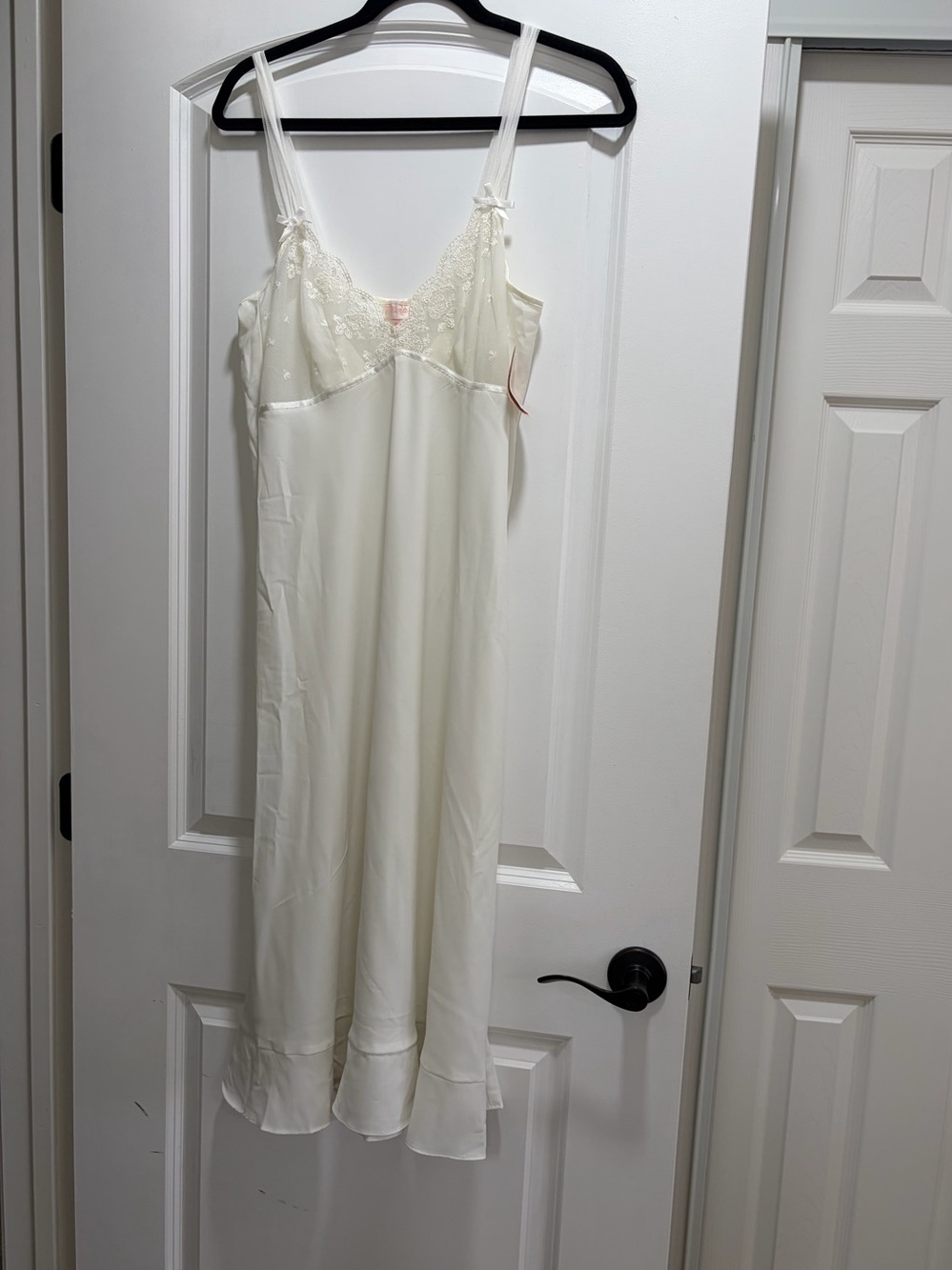NWT Flora Nikrooz White Lace Silk Satin Slip Dress Nightgown Long